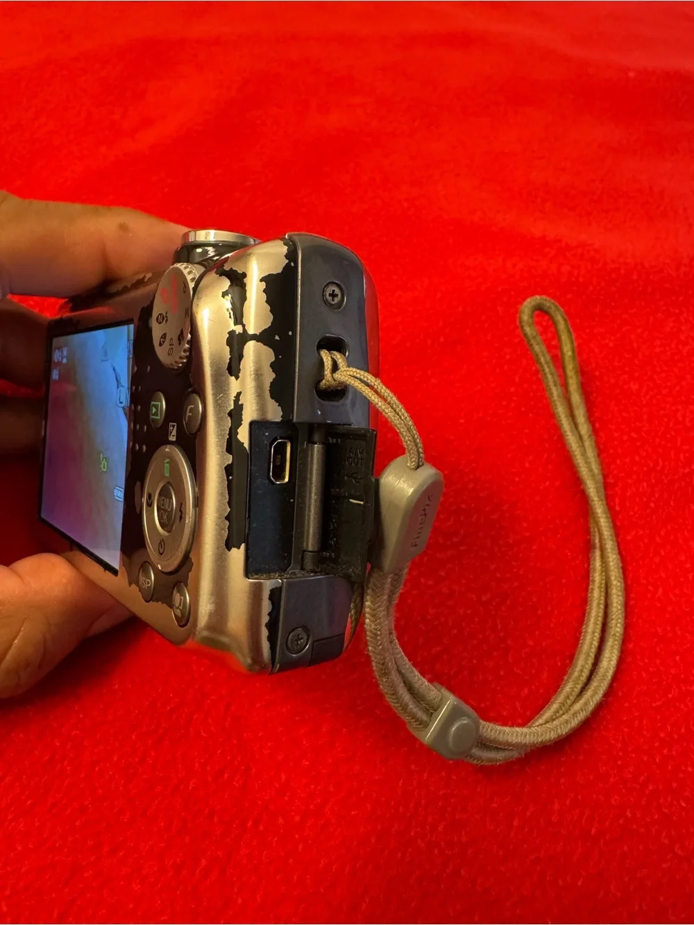 fujifilm digital camera finepix F72EXR -FOR PARTS OR REPAIR